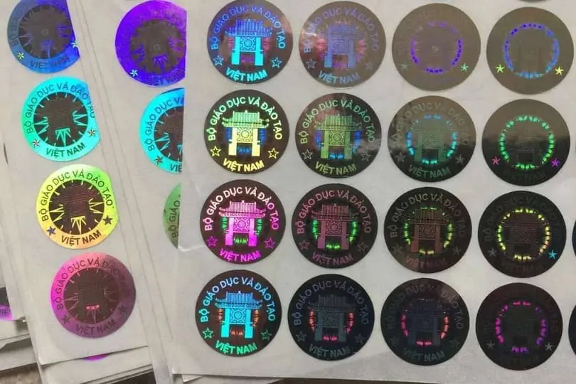 Tem chống giả 7 màu hologram chuẩn Bộ Giáo Dục